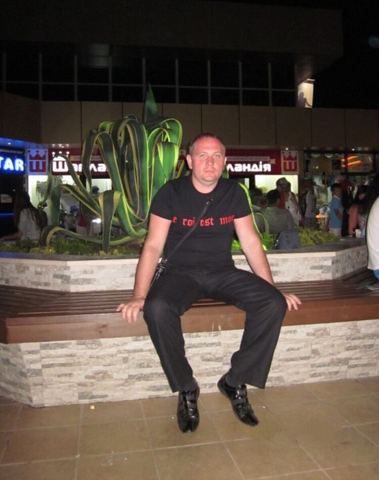 20746938  AlexM, 47 ,    