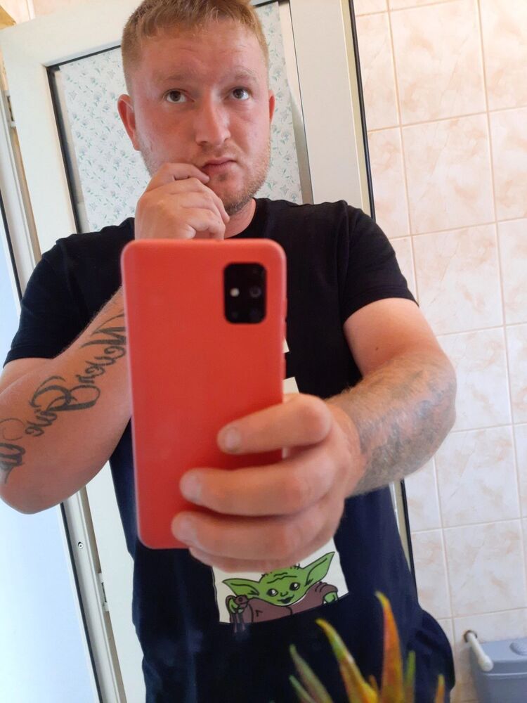  31689278  , 32 ,    