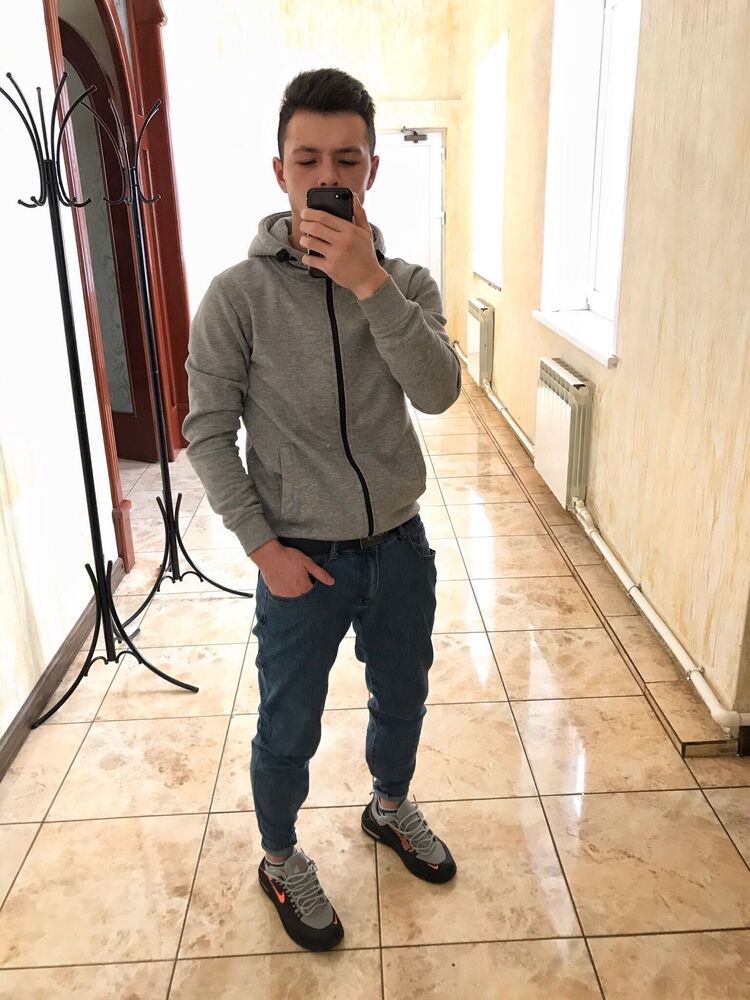  32854448  , 25 ,    