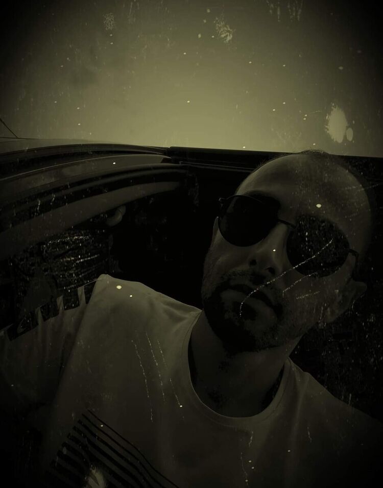  20903758  Jhora, 47 ,    