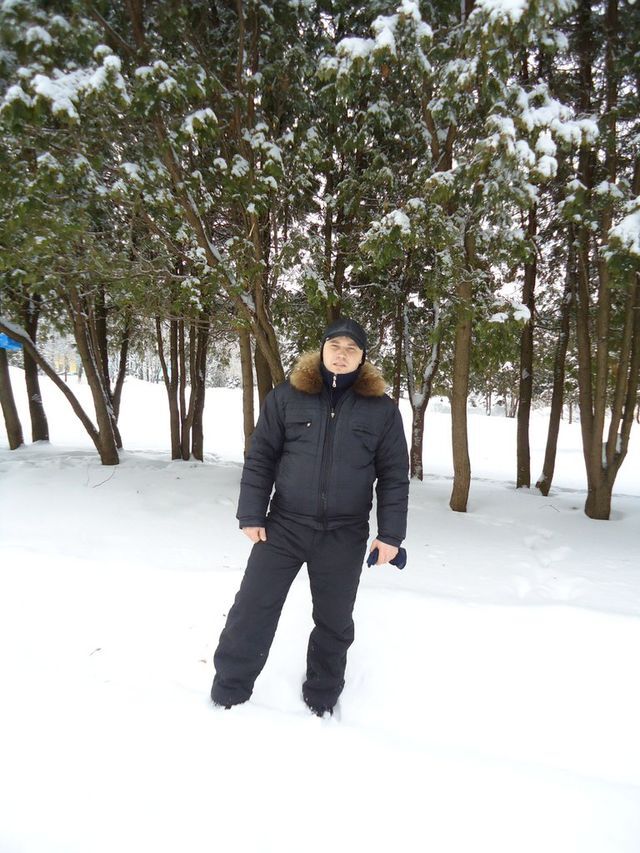  54632718  Denis, 41 ,    