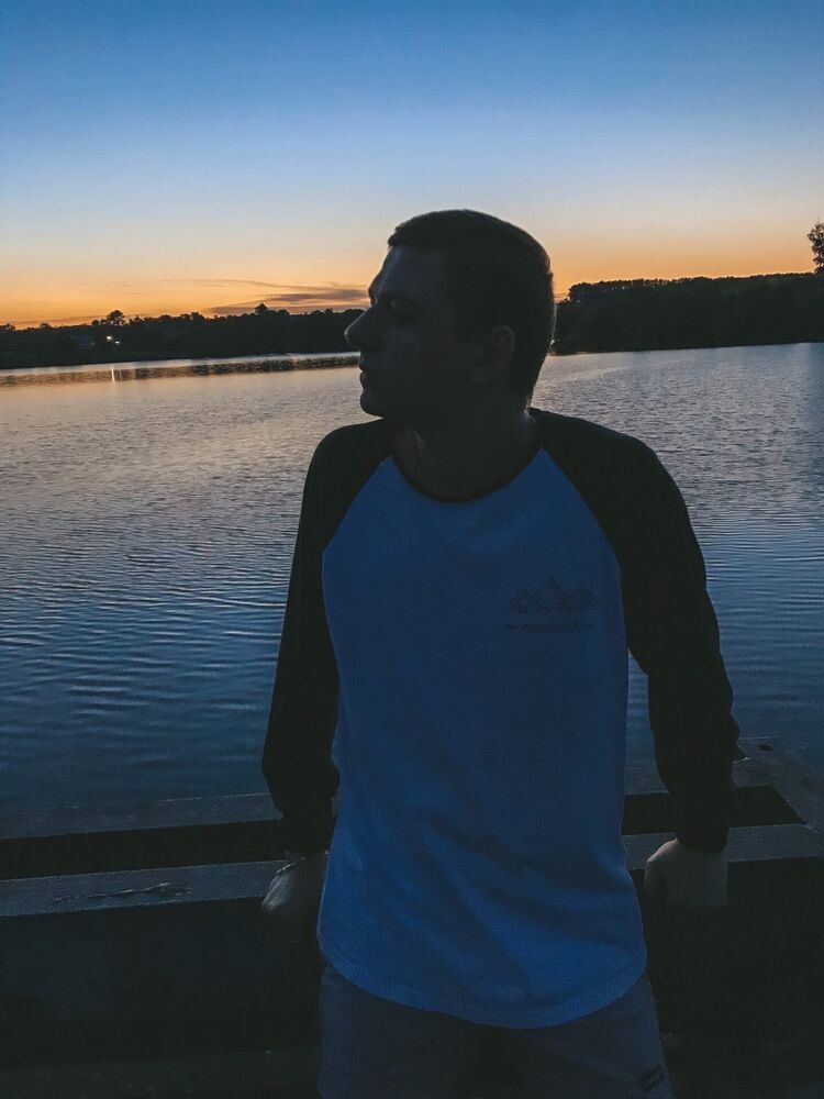  28804278  Yuri, 29 ,    