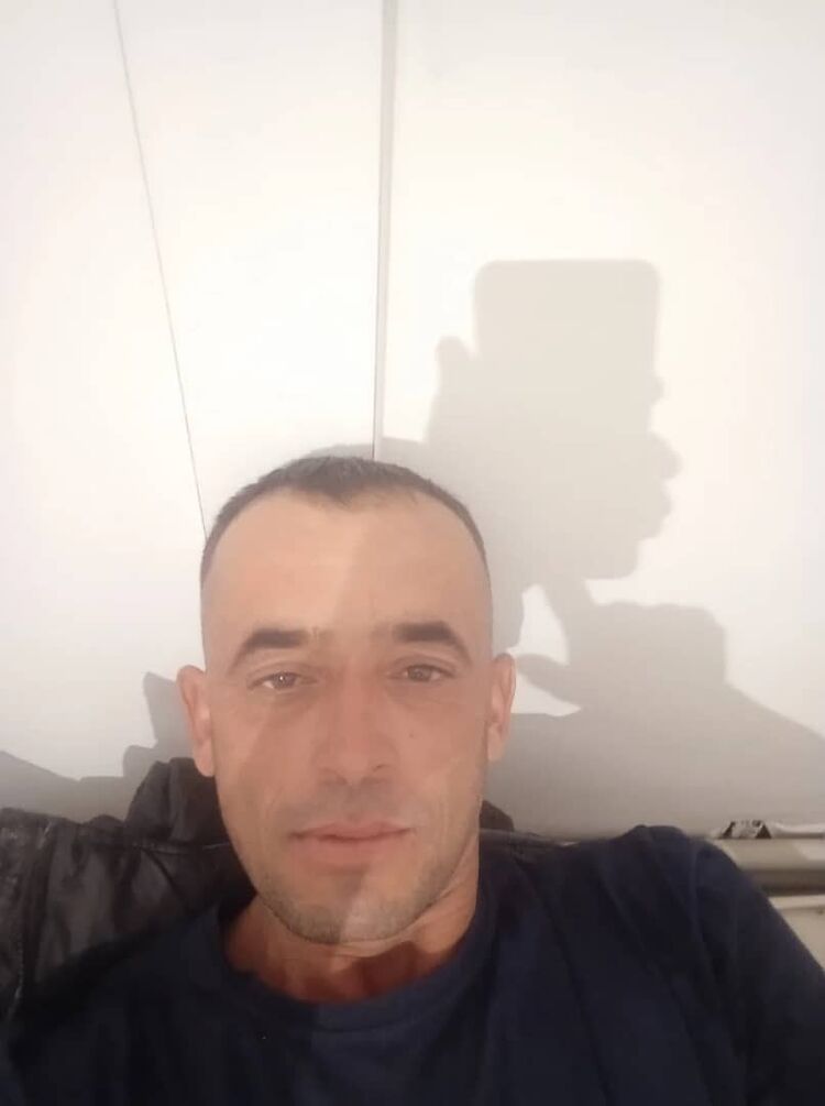 36856878  , 44 ,    