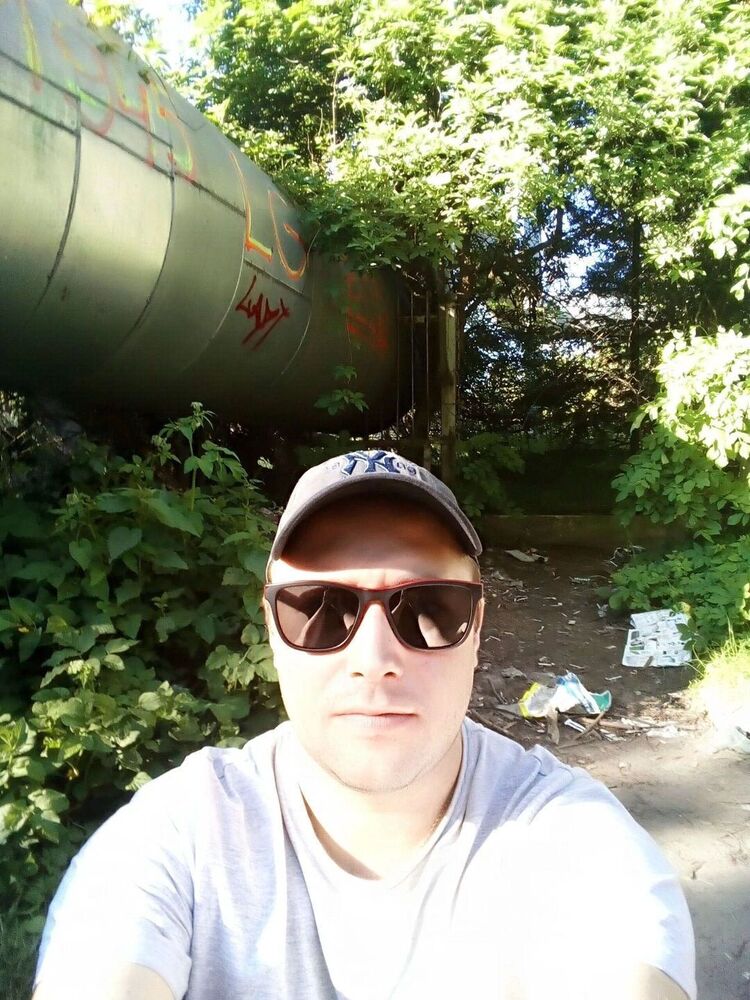  48702598   , 35 ,    