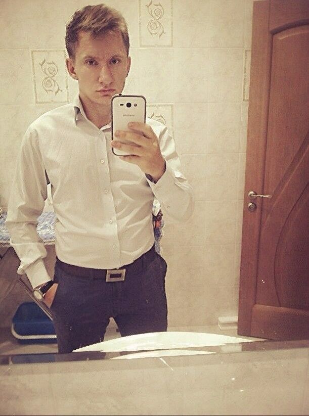  9317588  Alexander, 32 ,    