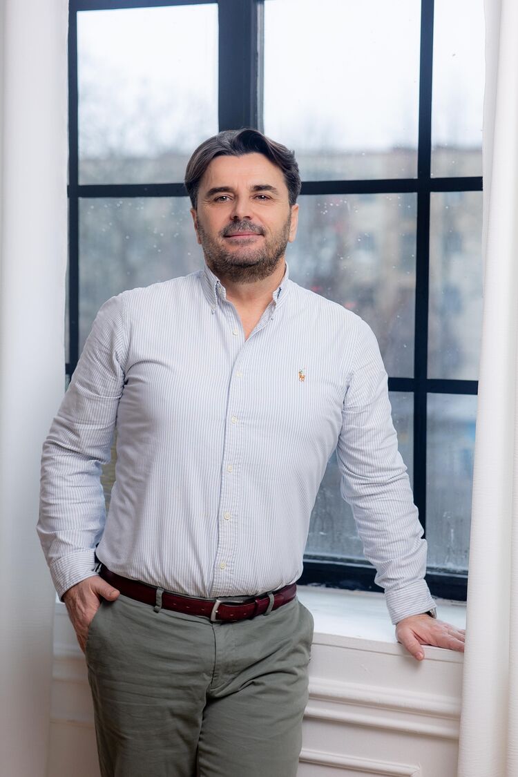  48248738  Sokol, 45 ,    
