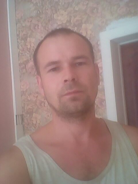  7891558  Alexei, 47 ,    