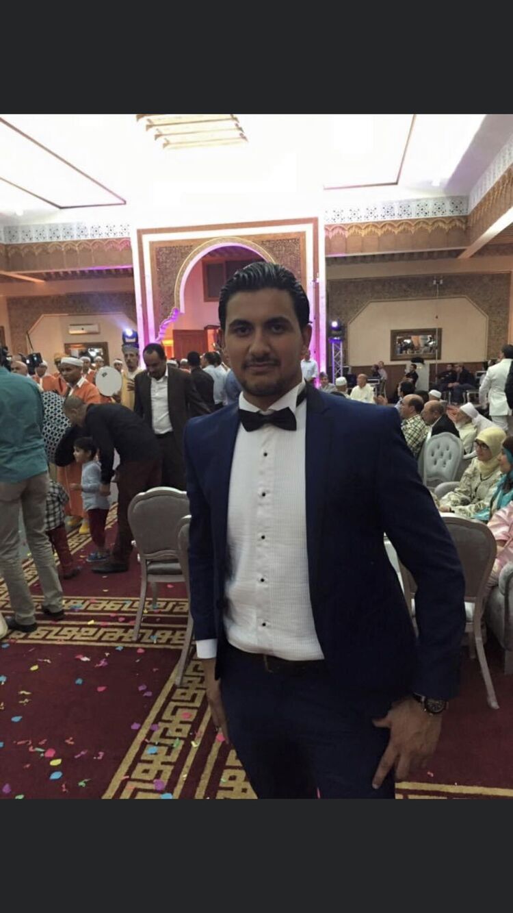  38275338  Noureddine, 35 ,    