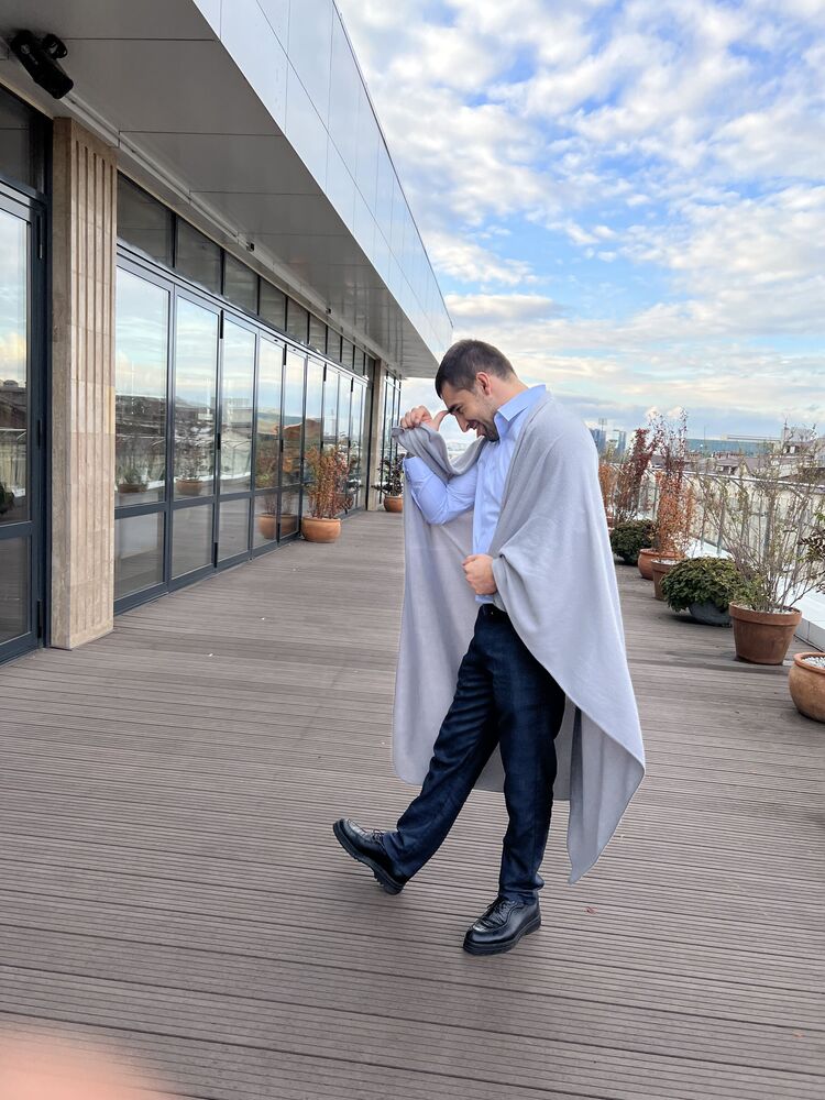  31831068  , 31 ,    -