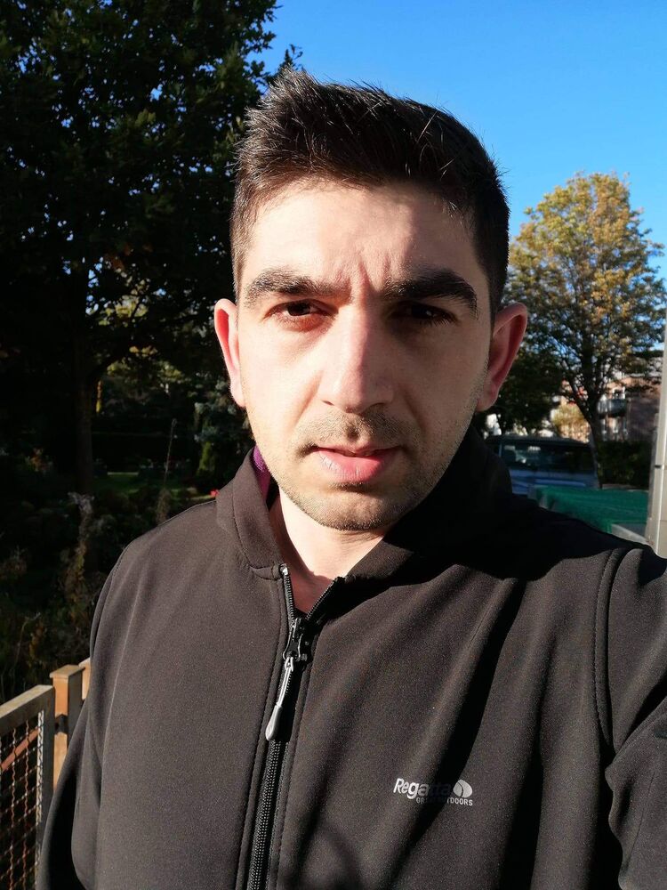  51990848  Georgian, 30 ,    