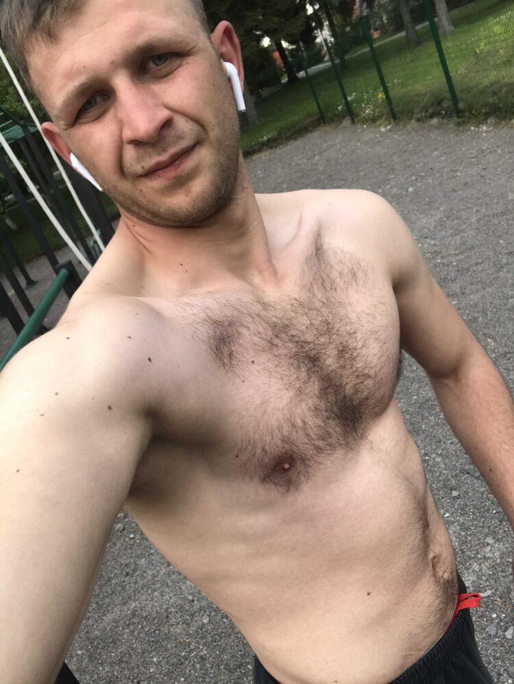  23102778  Dima, 28 ,    