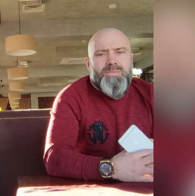  35148698  , 42 ,    