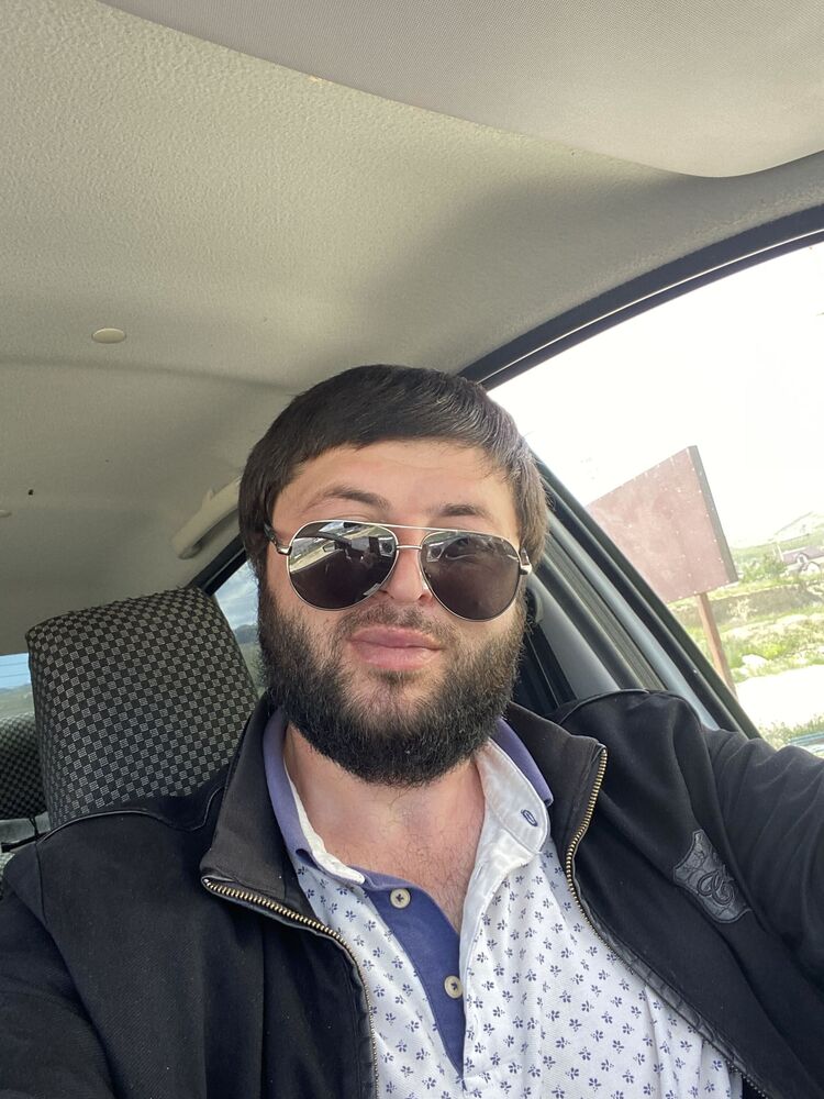  26969228  Muhammad, 33 ,    