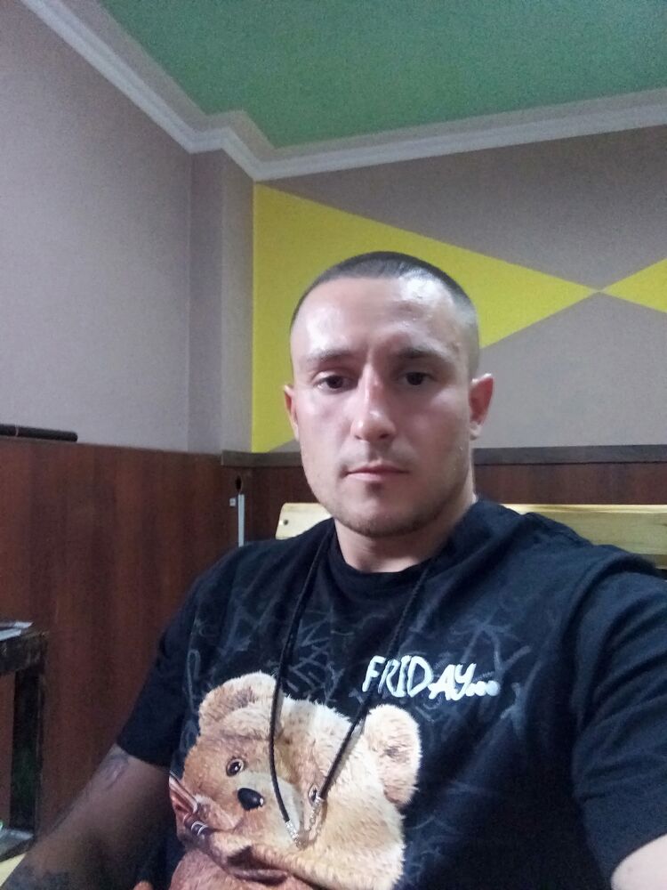  44970558  , 33 ,    