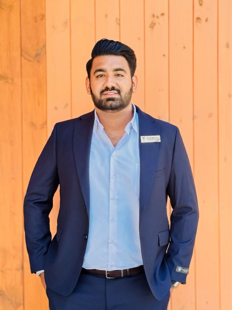  ,   Zain, 25 ,   ,   , c 
