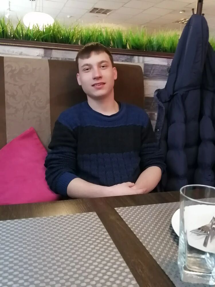 28171748  Alexey, 24 ,    