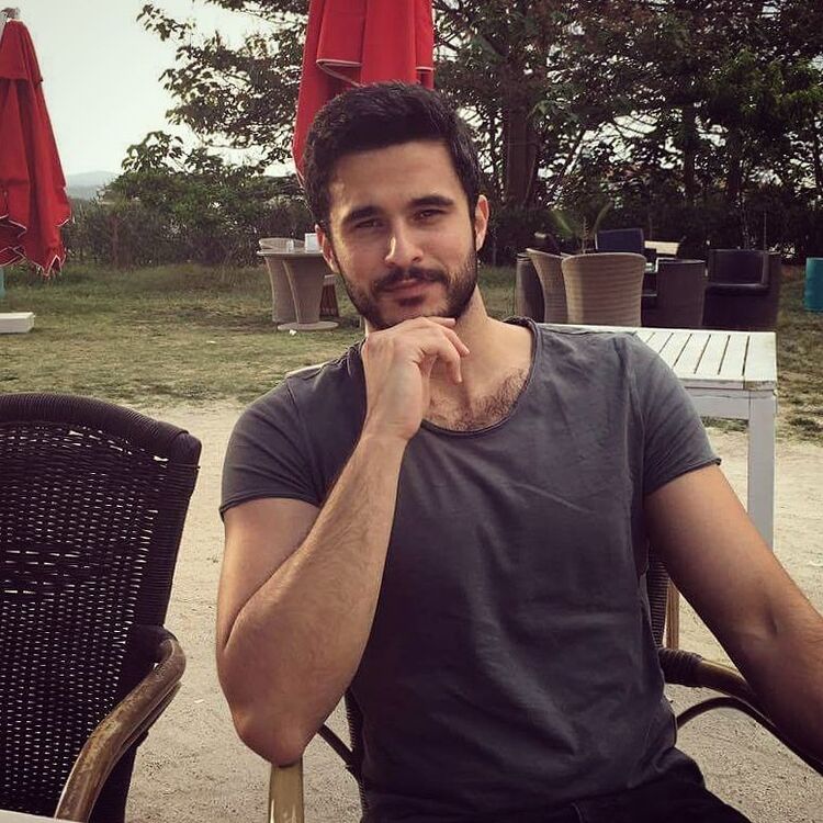  ,   Cahit, 35 ,   ,   , c 