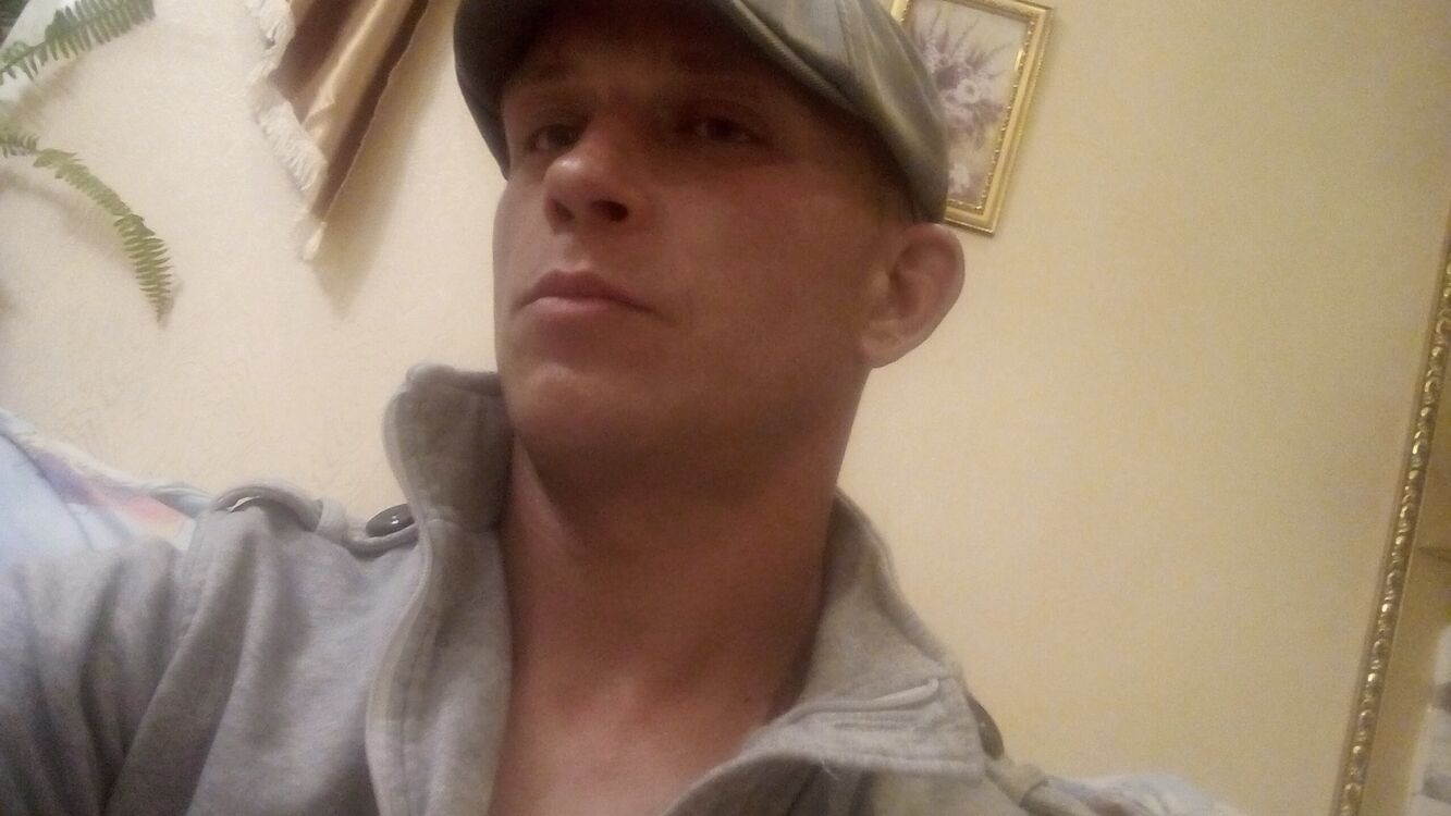  28708548  Evgeny, 42 ,    