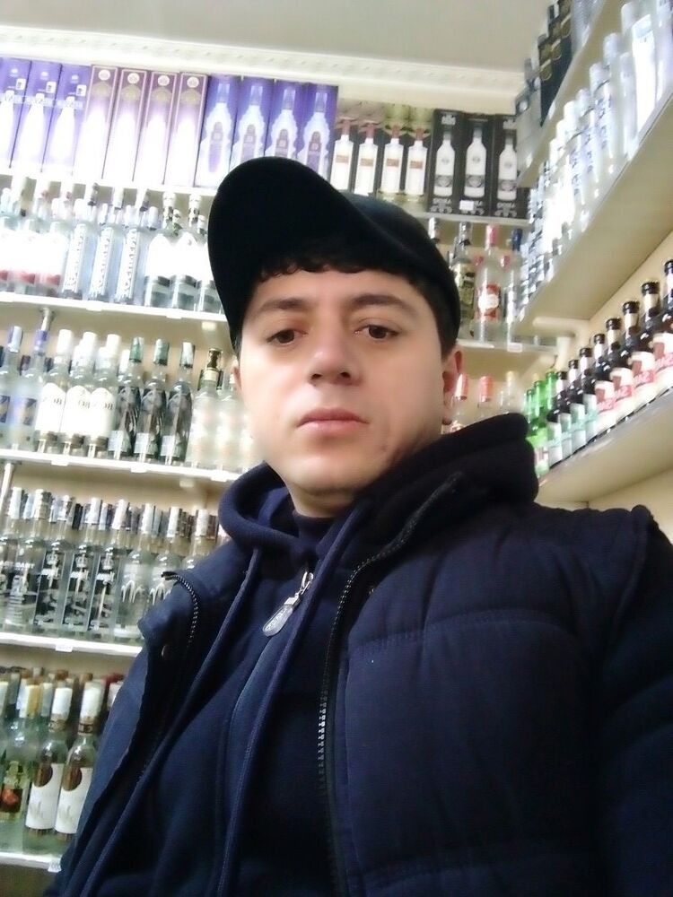  ,   Ahmadjon, 33 ,   ,   , c 