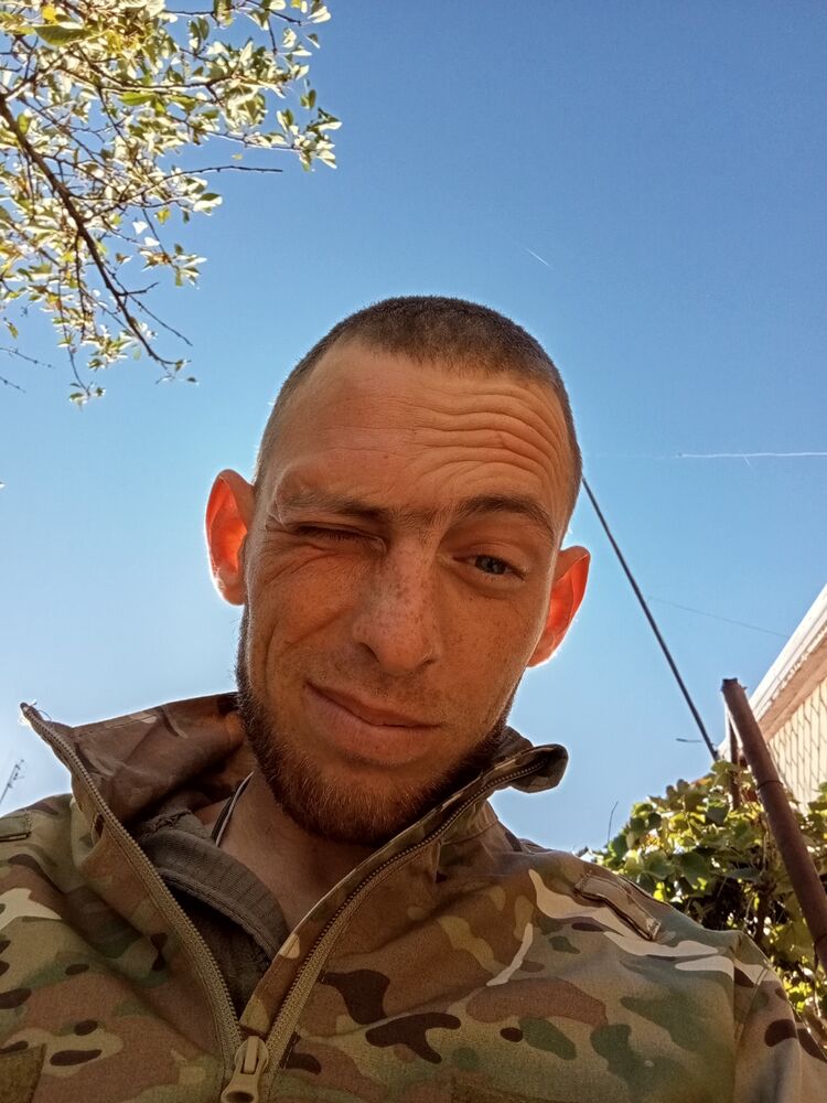  48895958  , 29 ,    