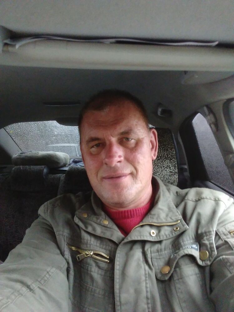 8320518  Vlad, 51 ,    