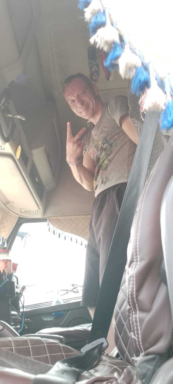  42259868  Andrey, 40 ,    