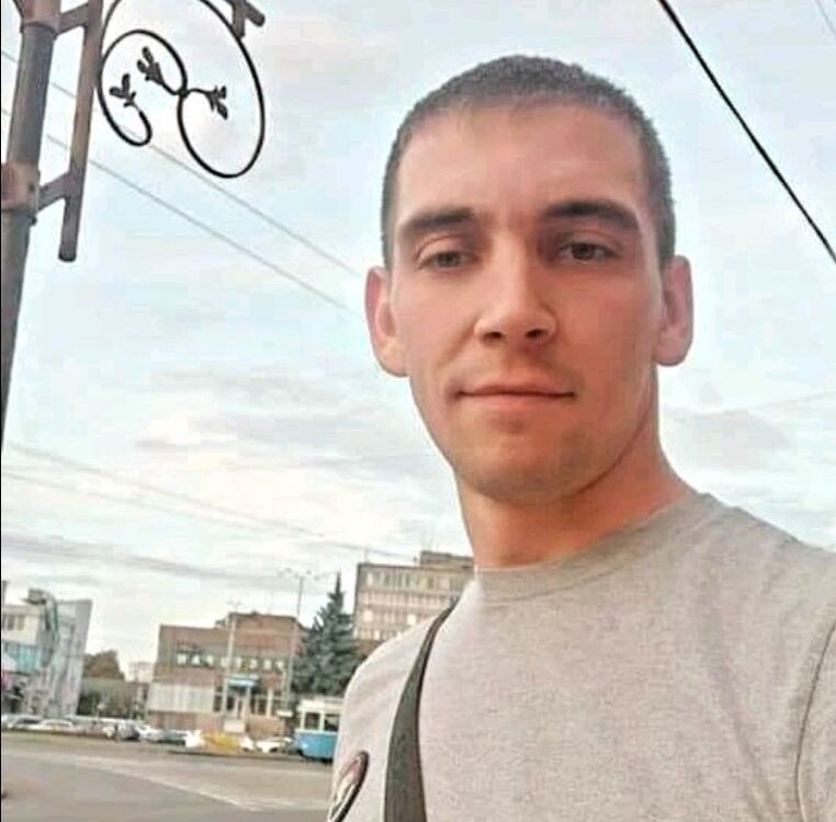  48103938  , 34 ,    