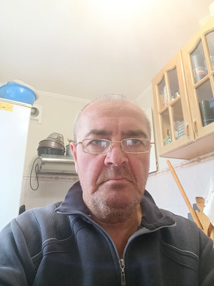  46518608  , 57 ,    