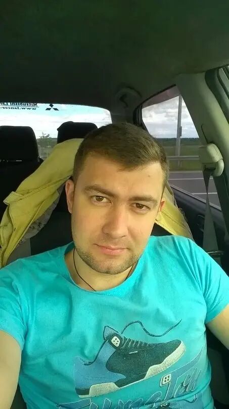  47934728  Denis, 38 ,    