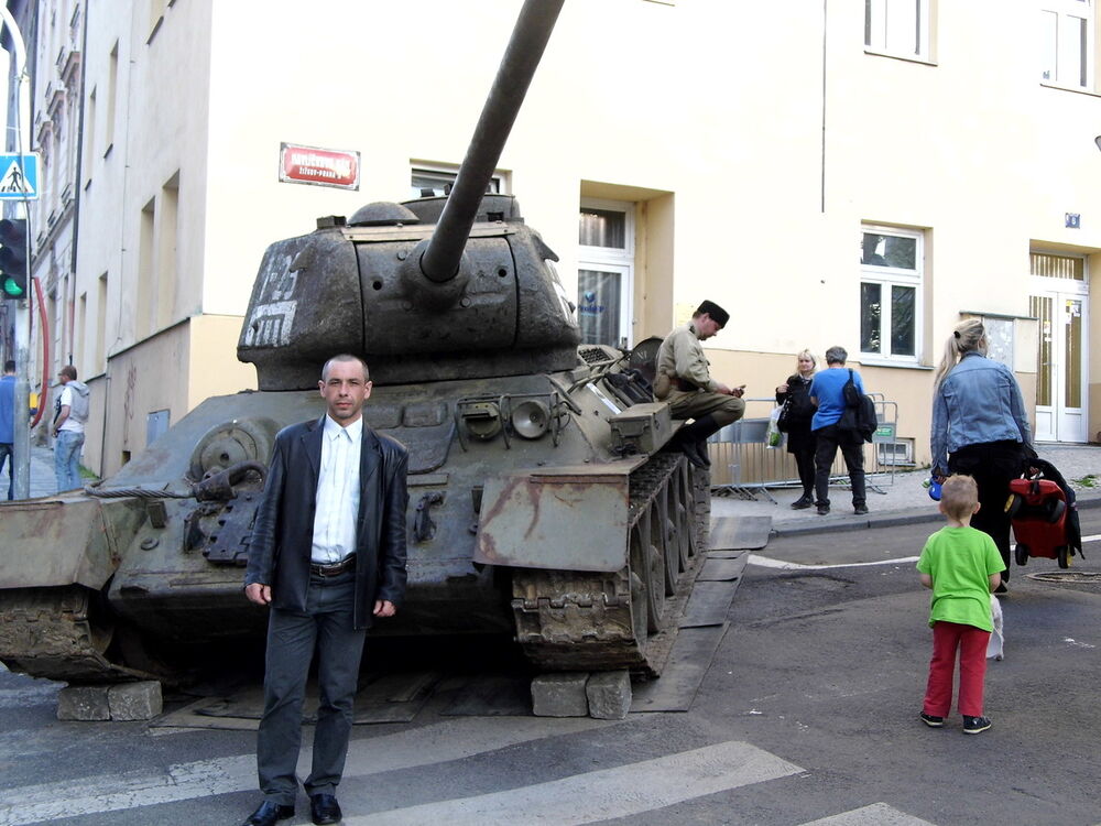  5973008  Andriy, 42 ,    