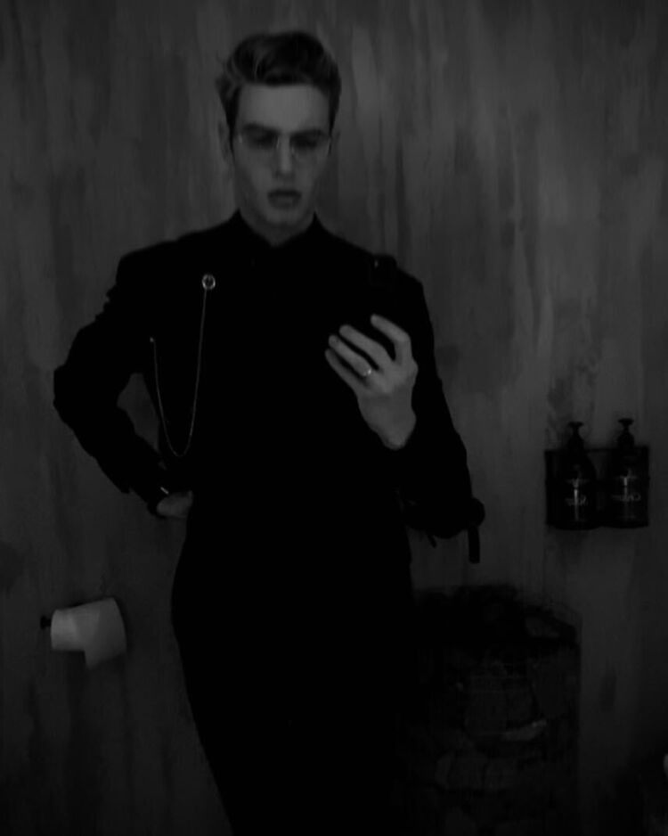 ���� 31437808 ������� �����, 28 ���, ���� ���������� � �������