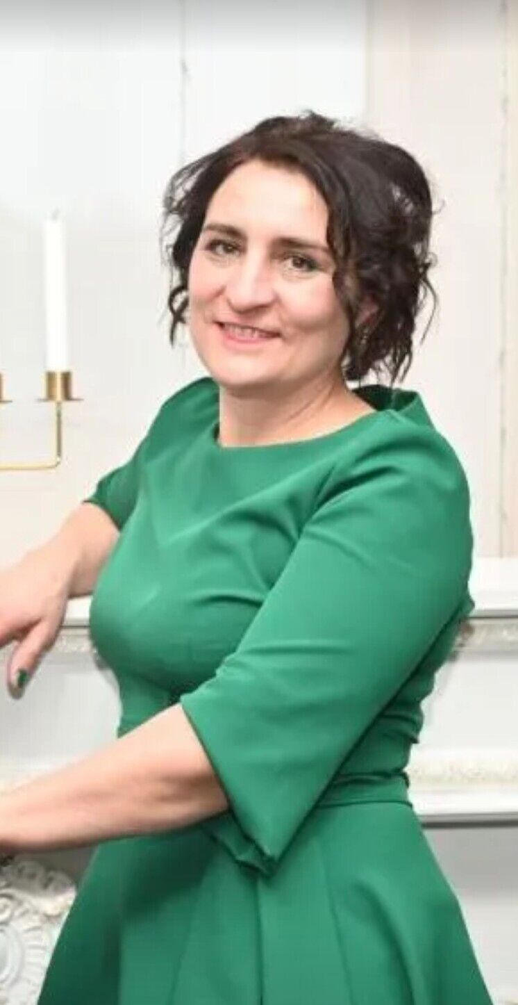 ,   Cvetlana, 52 ,   ,   , c 