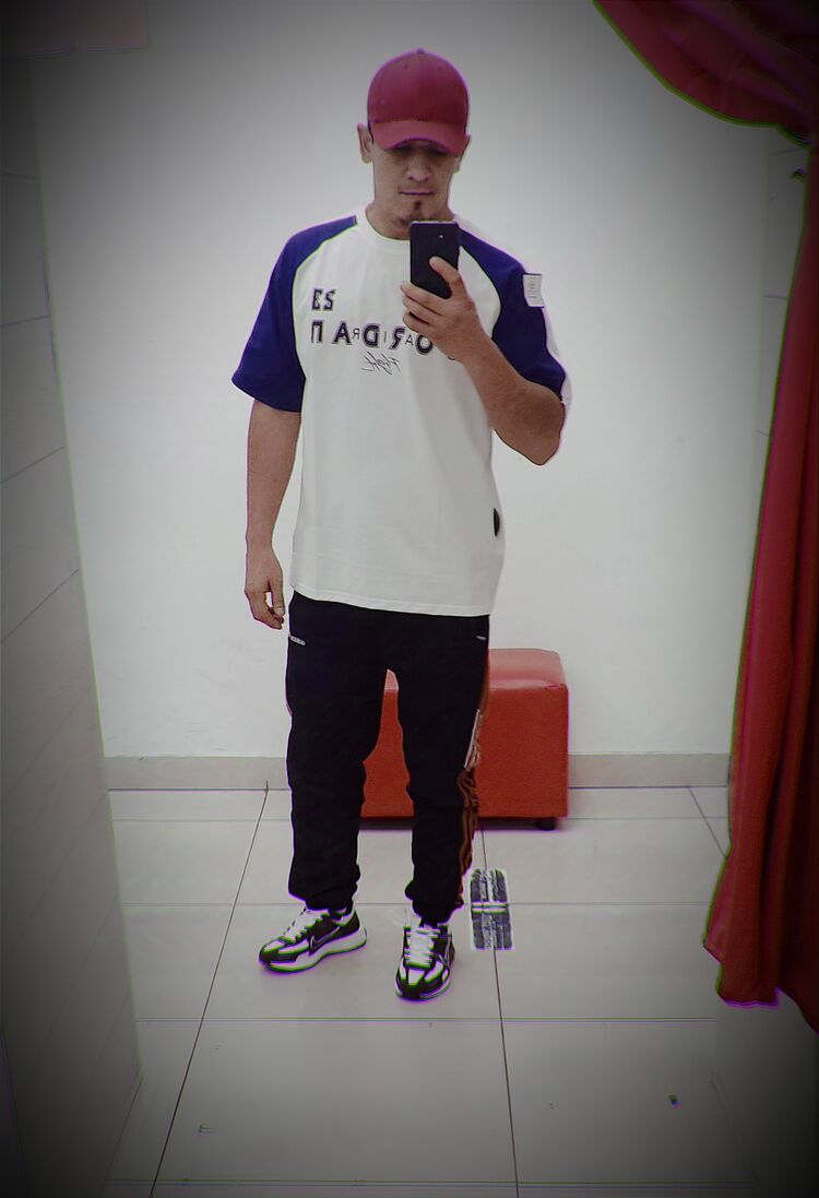  53057188  Farik, 26 ,    