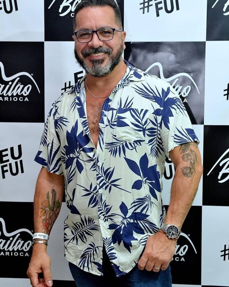  54338878  Micheal, 47 ,    