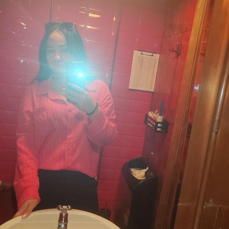  38743438  Elena, 34 ,    --