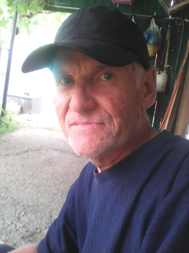 8006228  Sergei, 62 ,    
