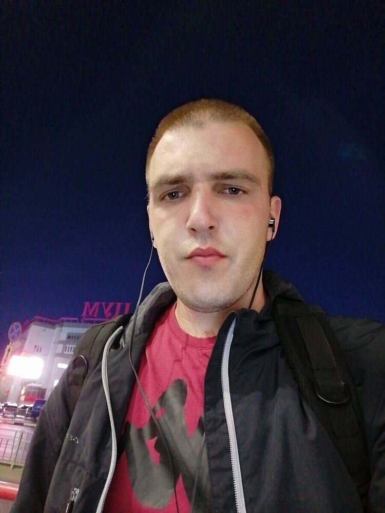  22312278  Ivan, 30 ,    -