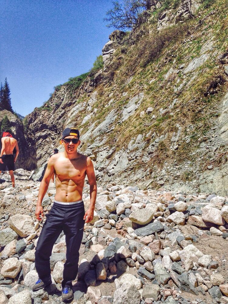  18827038  Chika, 31 ,    