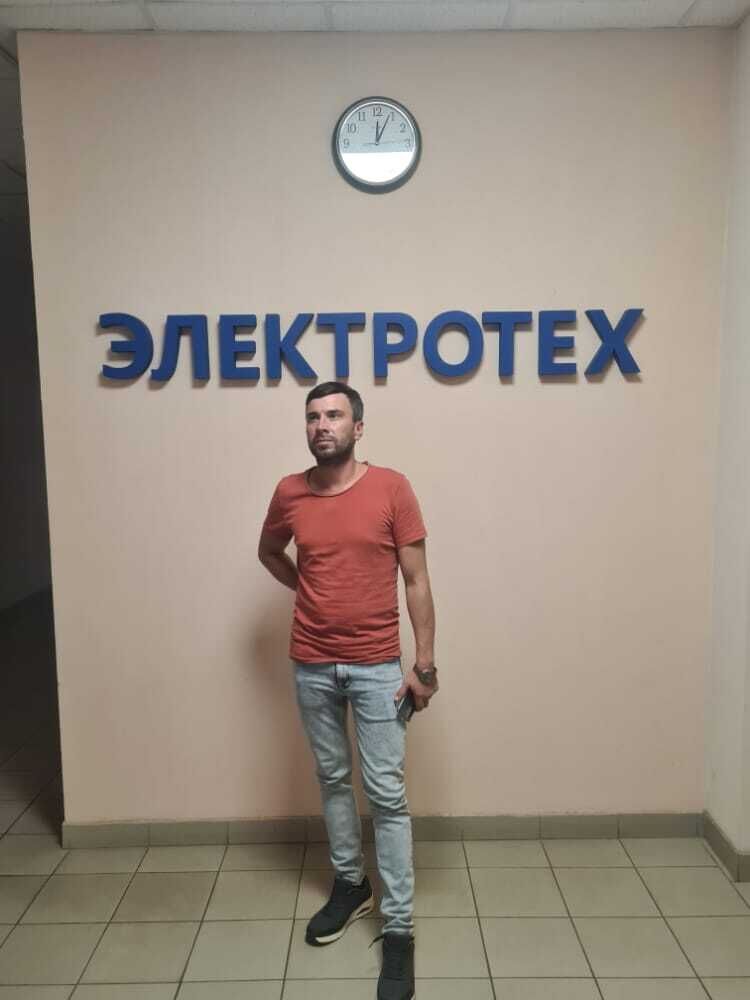  ,   Artyom, 38 ,   ,   , 