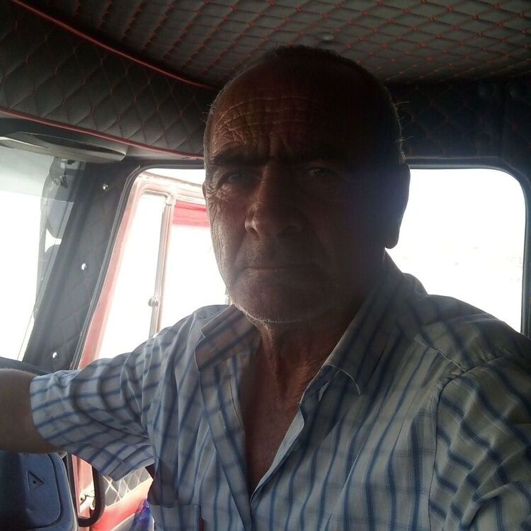  46102268  Rasim, 64 ,    