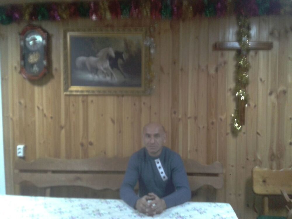  33630858  , 52 ,    