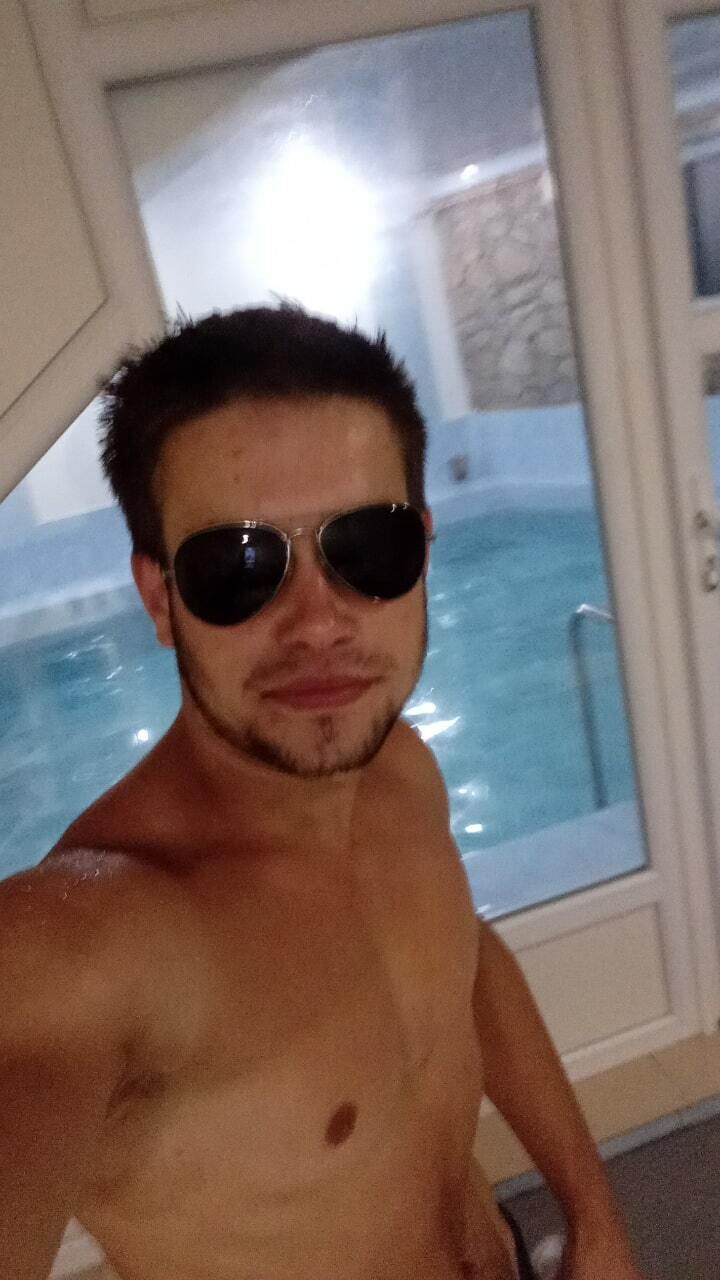  24314398  SERGEY, 24 ,    