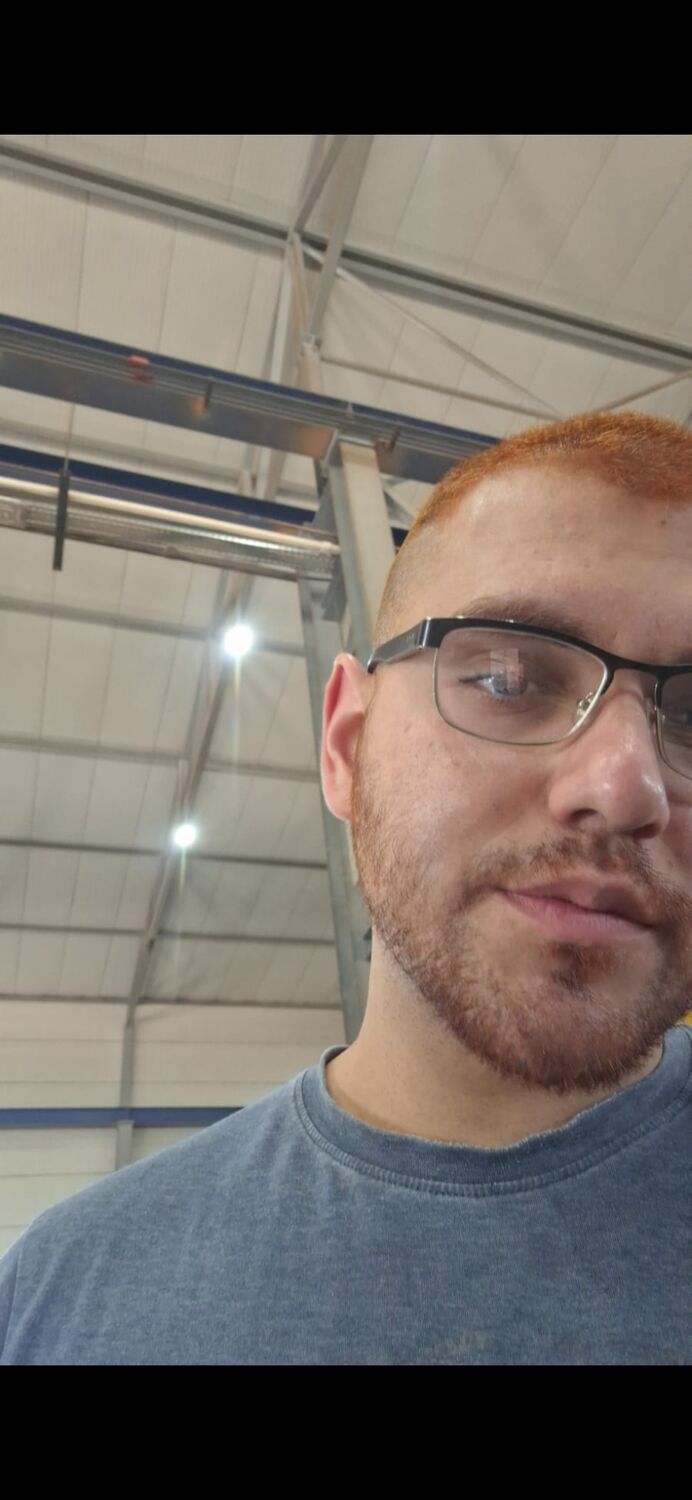  ,   Aleksandar, 22 ,   ,   