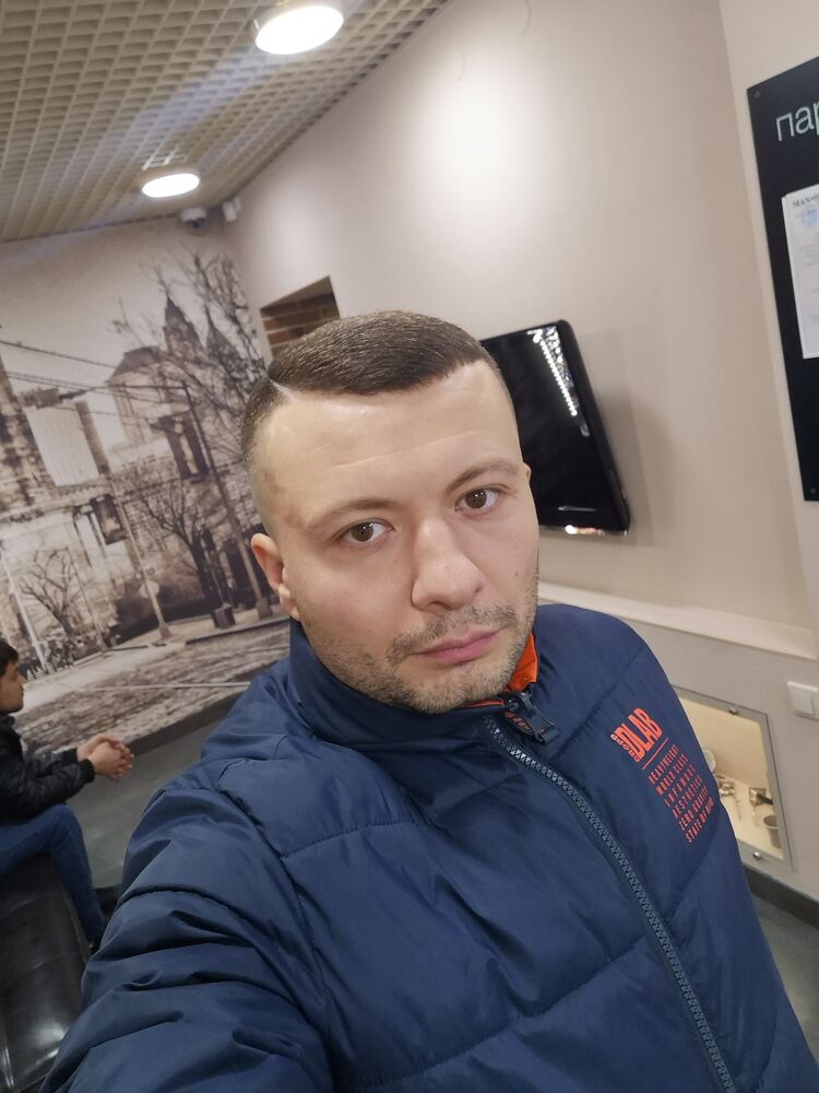  34890378  Vladimir, 41 ,    