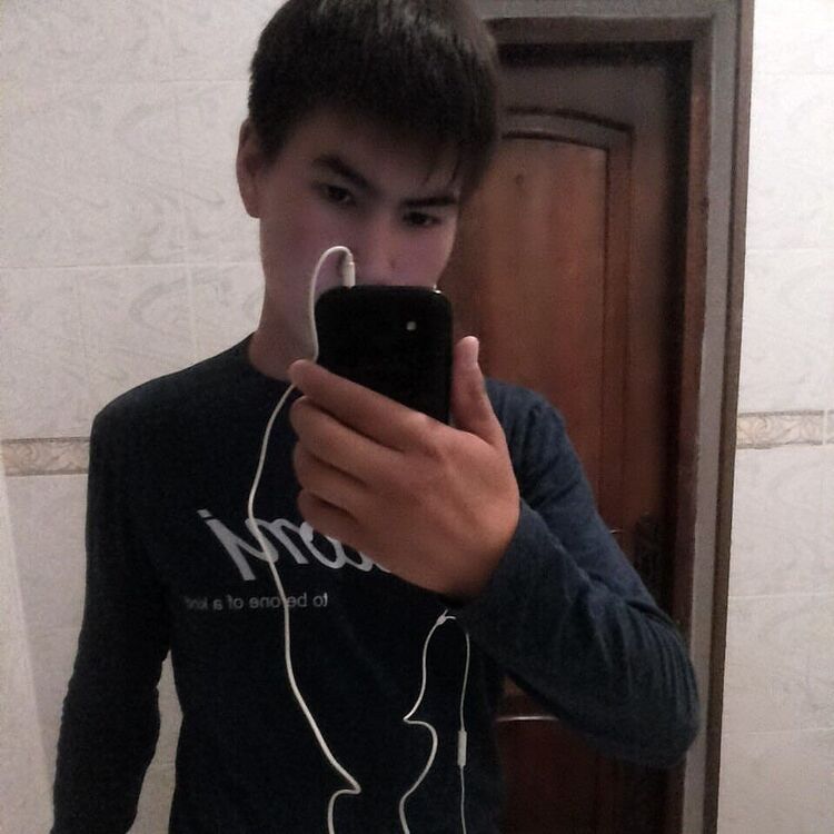  ,   Batyrkhan, 27 ,     , c 
