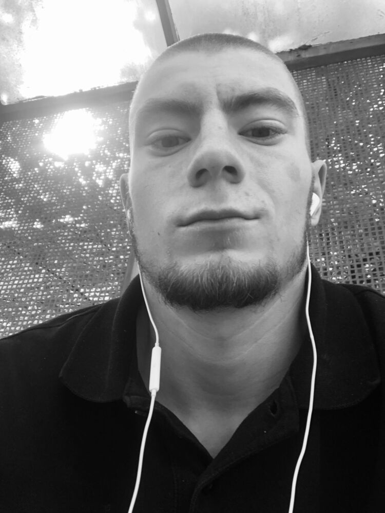  ,   Maksim, 24 ,   ,   