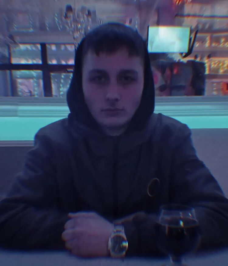  ,   Leonid, 25 ,   ,   