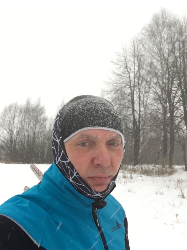  44091798  Oleg, 51 ,    