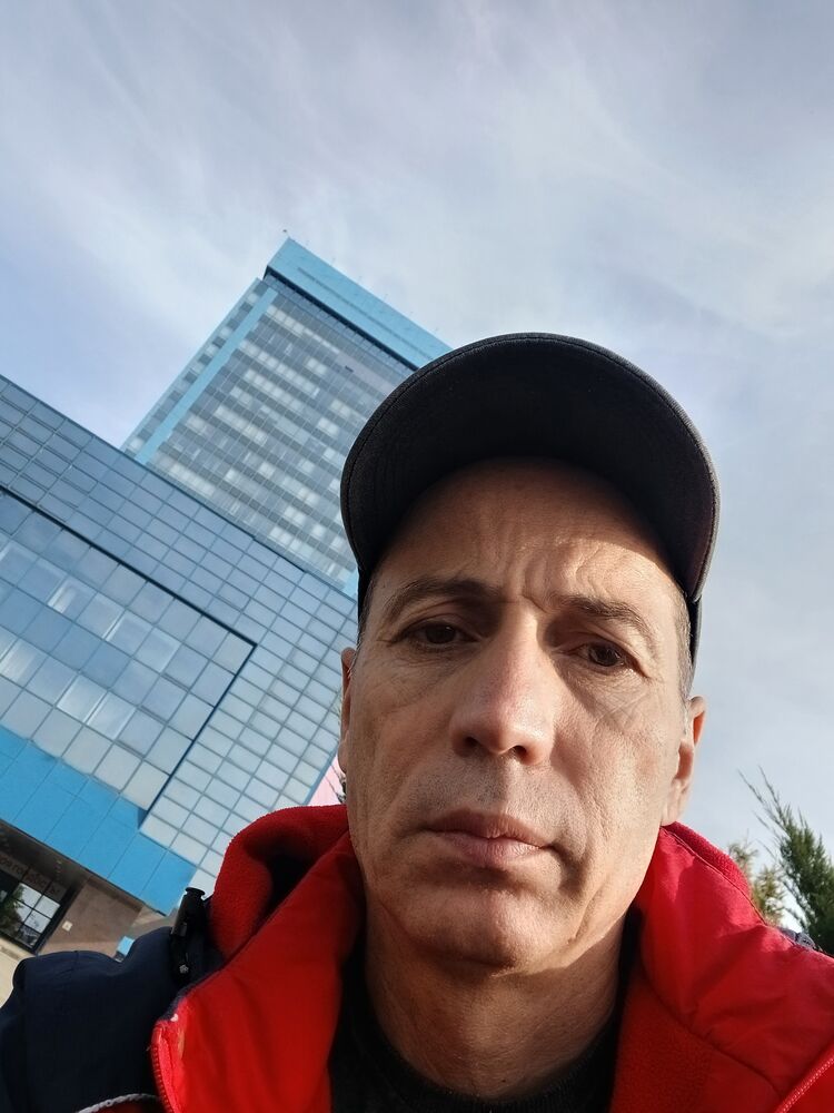  47470748  , 52 ,    