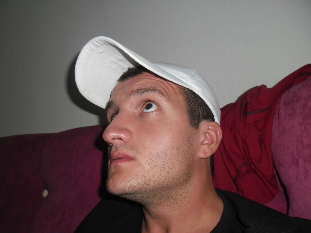  5989308  Guram, 37 ,    